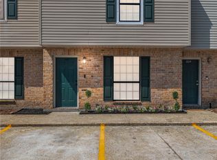 100 Winchester Dr APT 605, Lafayette, LA 70506