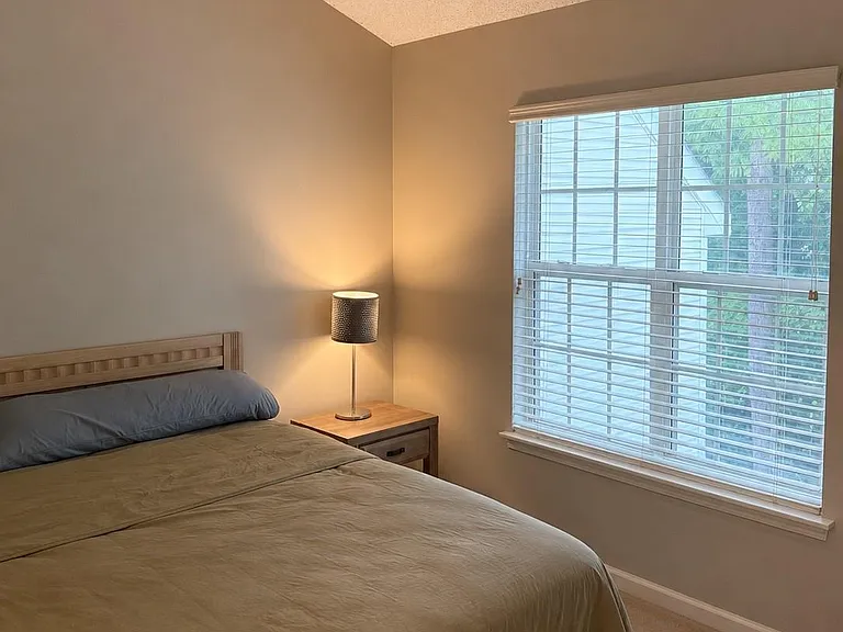882 Pelican Bay Dr — Photo 13