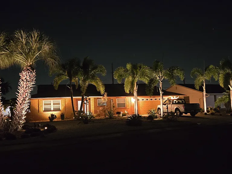 1801 El Rio Dr — Photo 2