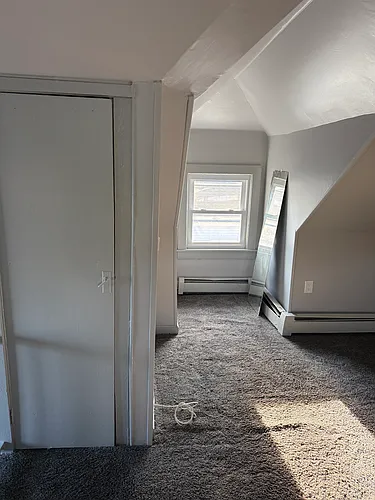 320 Marguerite St #2 Photo 1
