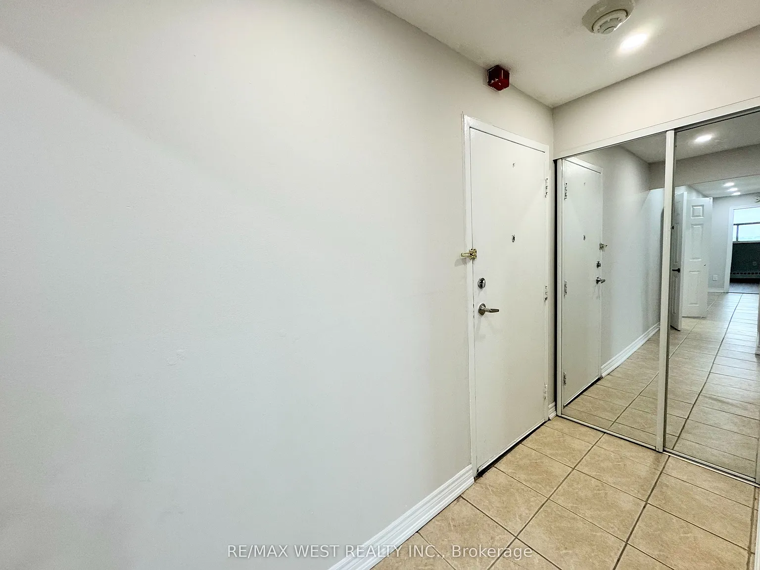 3 bed, $2,650 — Photo 2