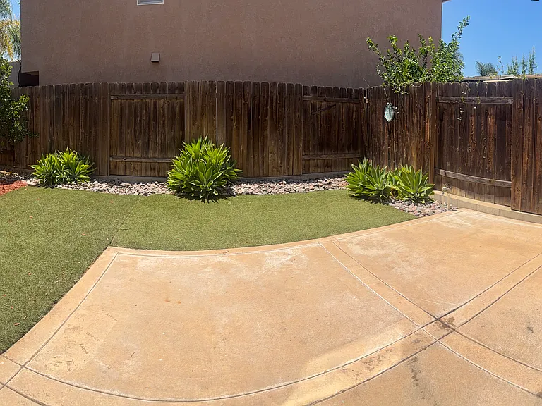 878 Rebecca Dr — Photo 18