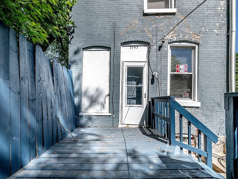 3745 Pennsylvania Ave — Photo 22