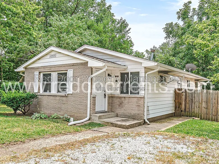 5361 E Burgess Ave — Photo 3