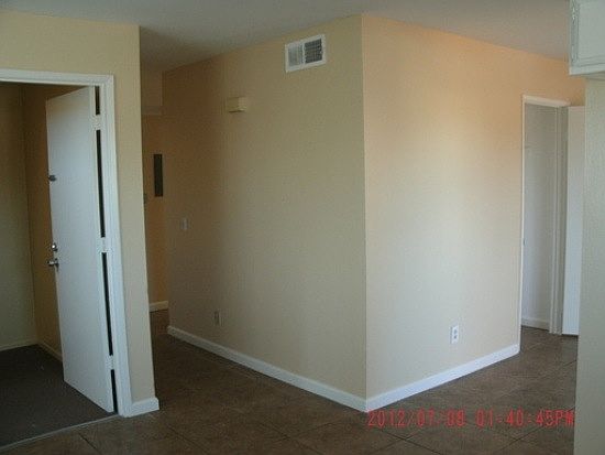 5th image of 5306 Huntington Dr S APT A