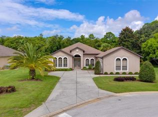 8405 Charleston Dr, Weeki Wachee, FL 34613