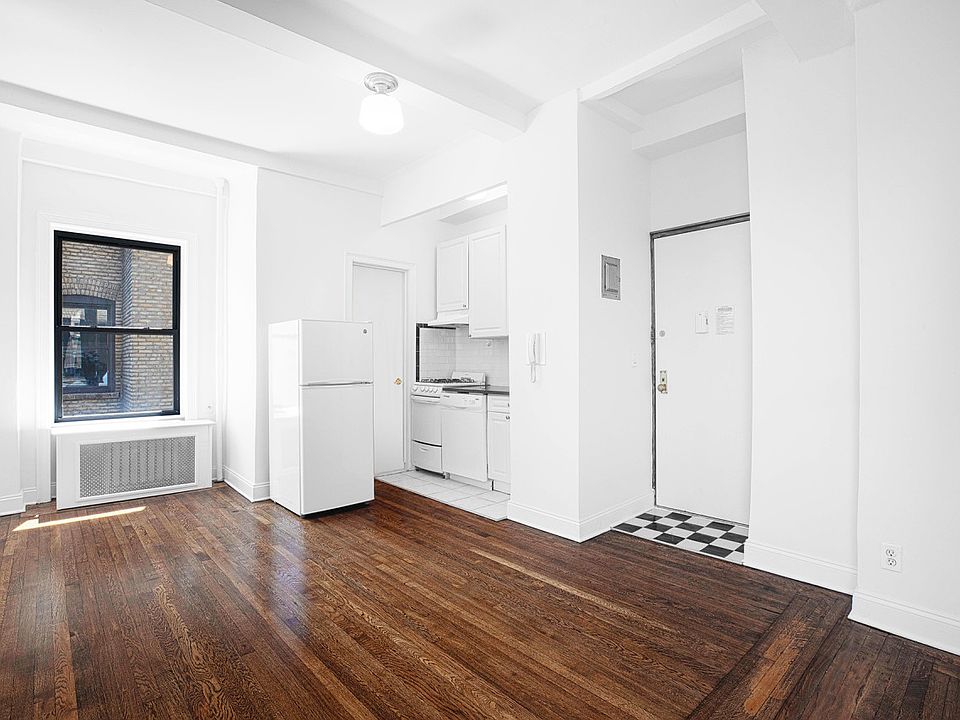 1st image of 19 W 69th St APT 1204