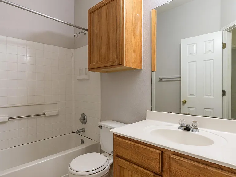 600 Wiley St — Photo 15