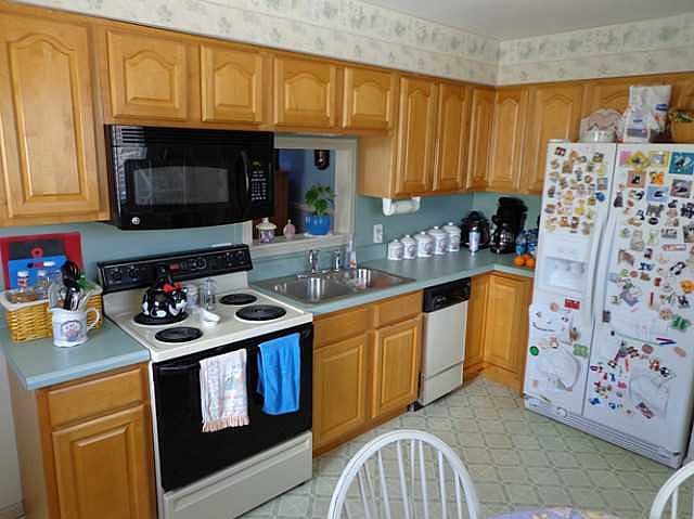 2nd image of 157 S Berlin Ave