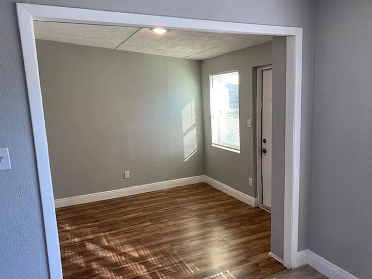 1503 Hampton Rd — Photo 6