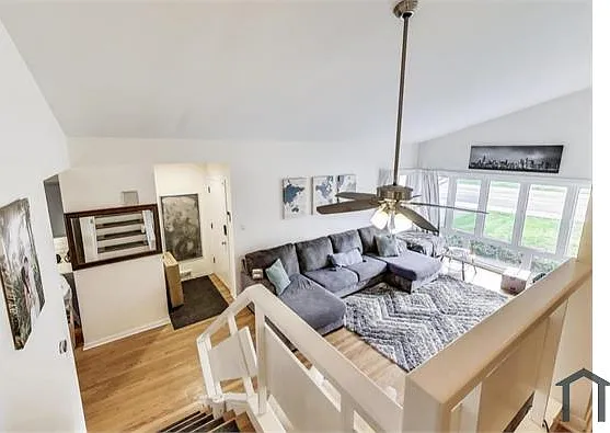 558 Mallard Ln — Photo 7