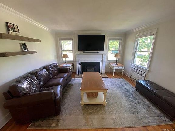 3rd image of 17 Harriman Ave