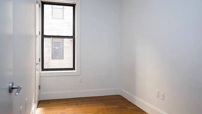 Rented by Nooklyn NYC LLC | media 8
