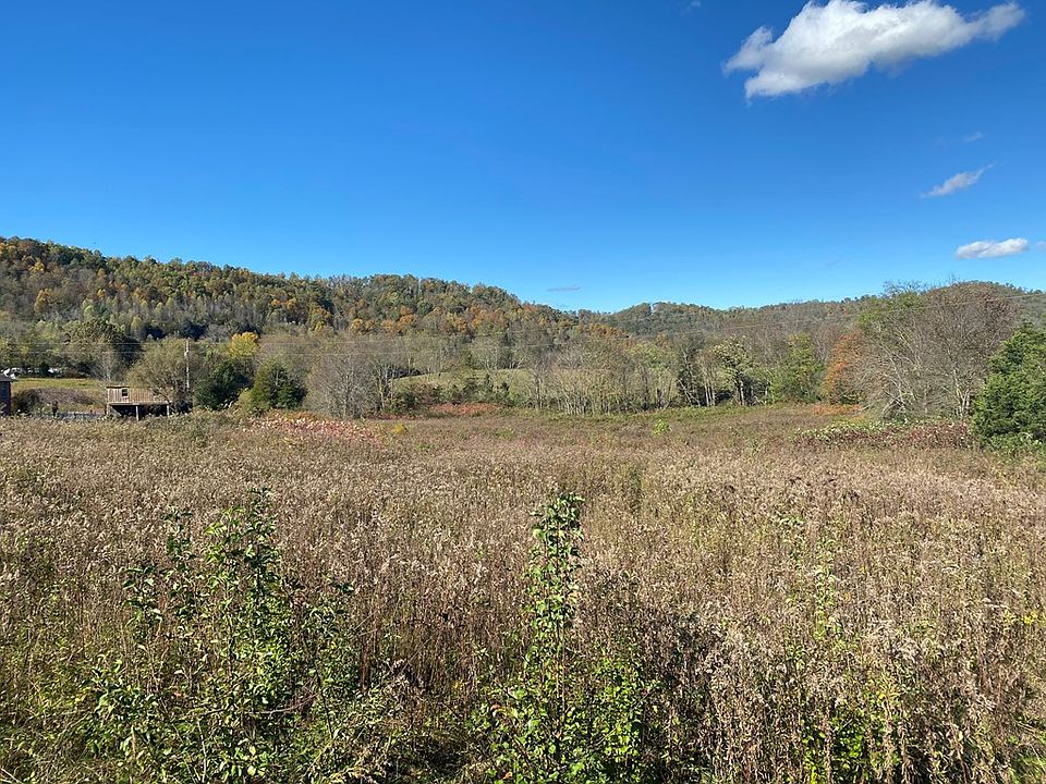 2nd image of Golden Mtn Rd
