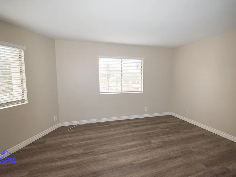 5020 Wightman St — Photo 9