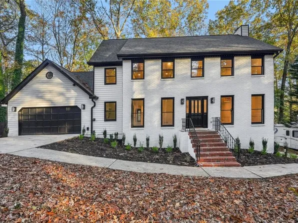 10535 Shallowford Rd, Roswell, GA 30075