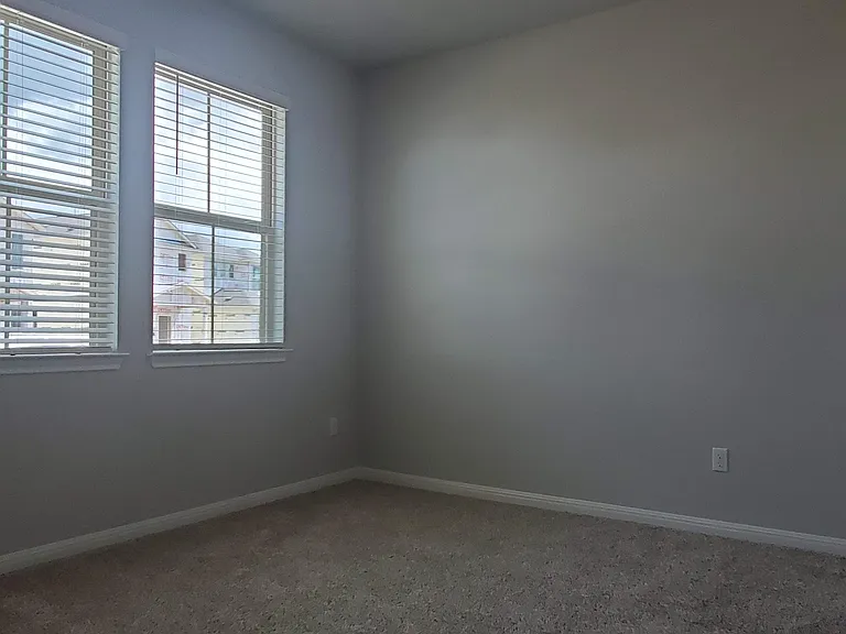 1717 Fountain Bridge Dr #1 — Photo 5