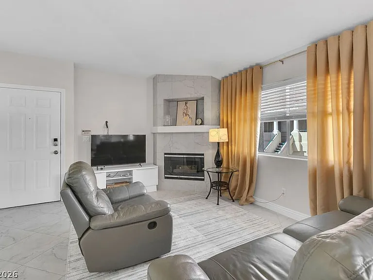 1545 Lake Placid Ter #1545 — Photo 4