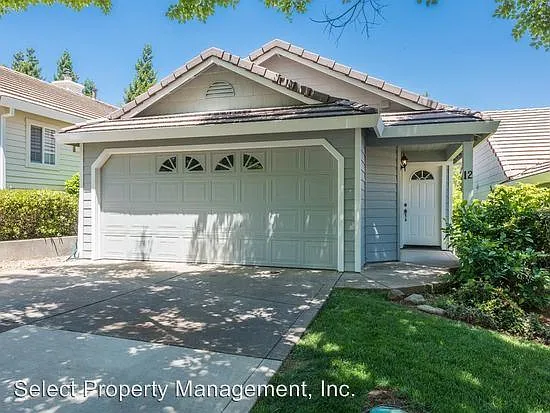 3040 Granada Ct Unit 12 photo 1