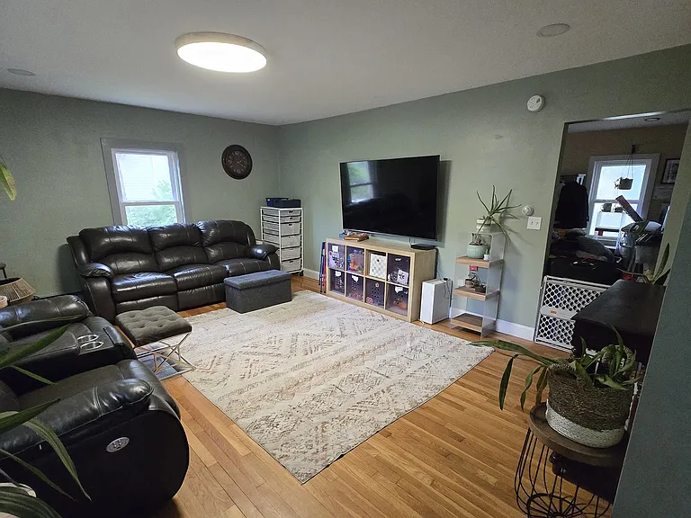 6 Shady Ln — Photo 3