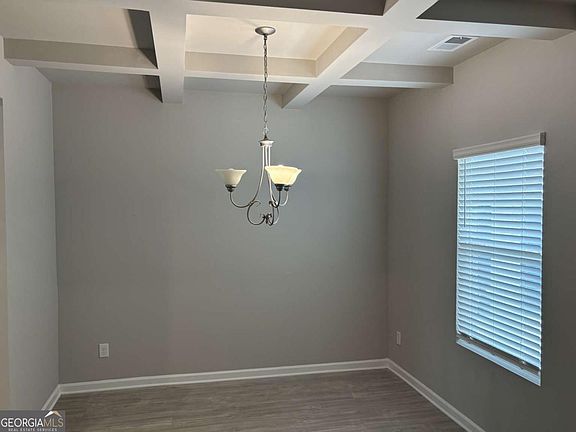 4th image of 940 Fellowship Rd
