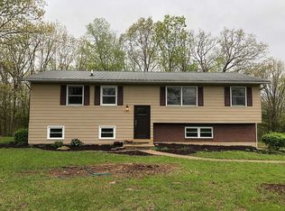 18 Eagle Ln, Bourbon, MO 65441