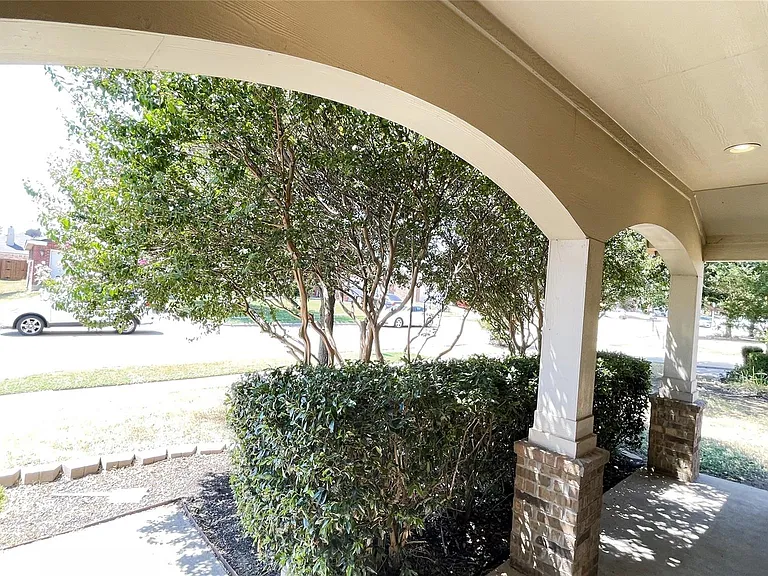 8131 Tierra Del Sol Rd — Photo 3