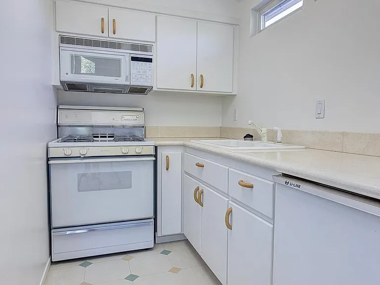 1207 Caribou Pl — Photo 2