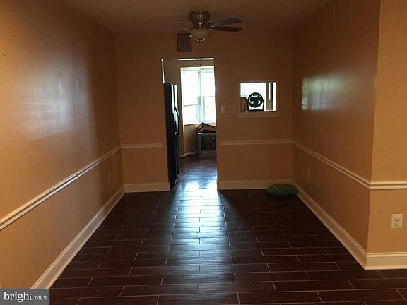 2nd image of 10253 Irongate Way