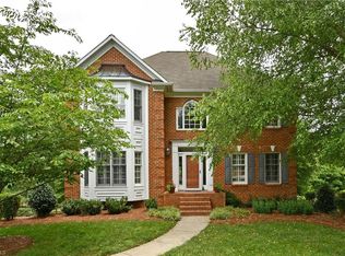 8040 Glengarriff Rd, Clemmons, NC 27012