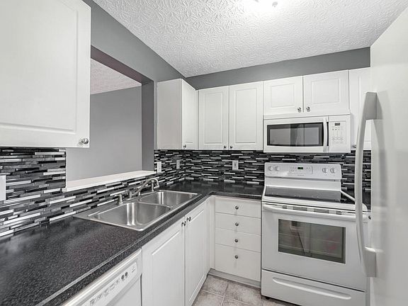 4th image of 5638 Blendonridge Dr #91B