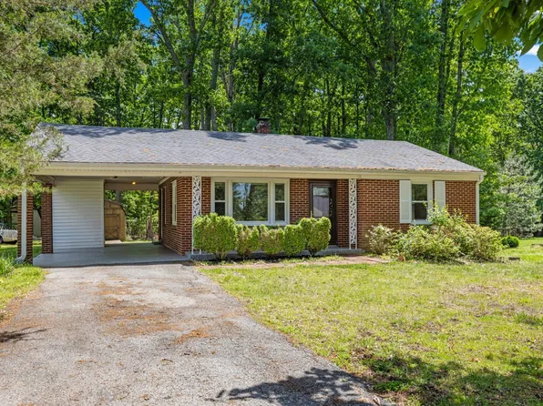 1120 Everett Rd, Forest, VA 24551
