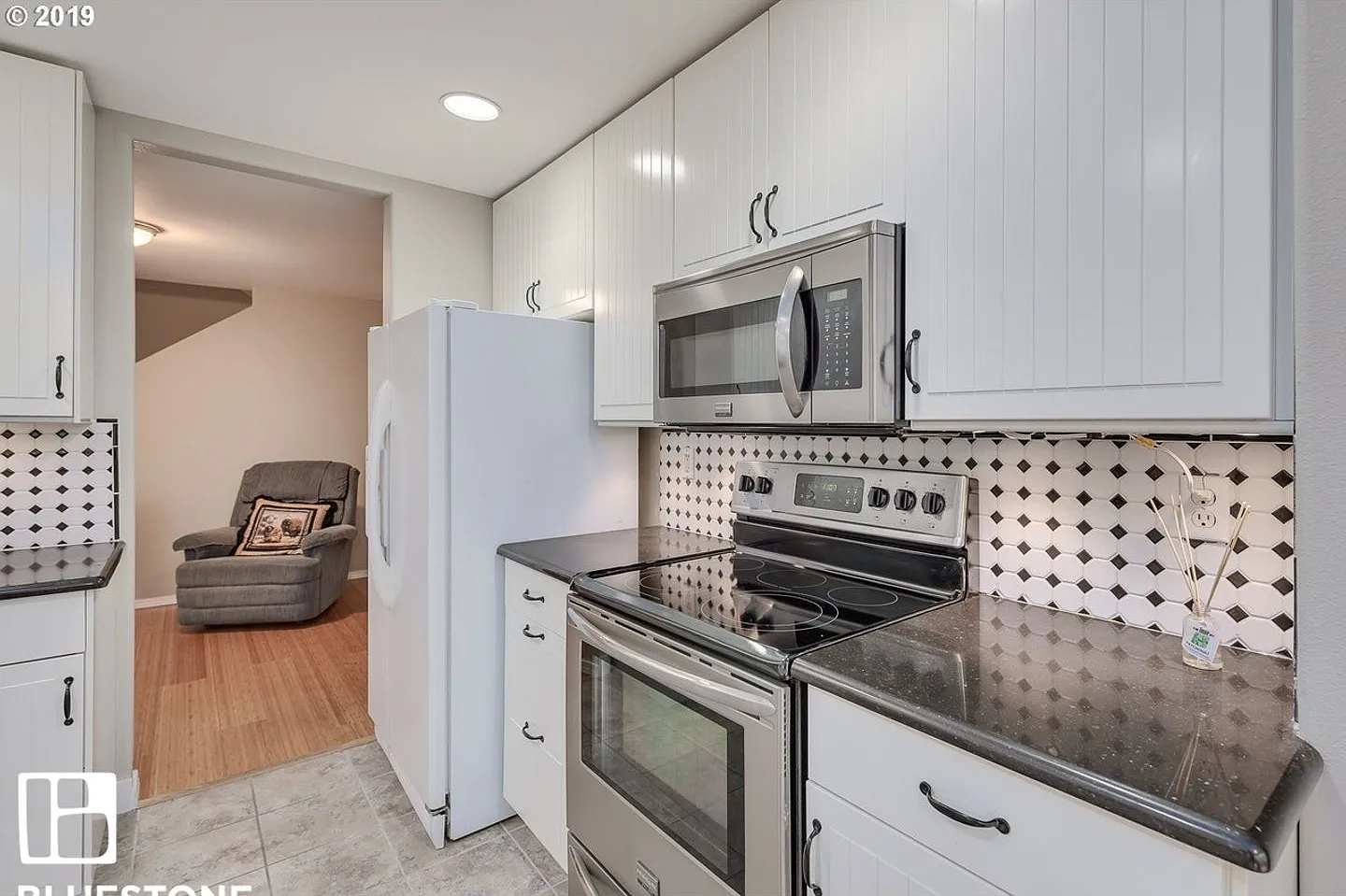 Updated 3-Bedroom Condo Near Progress Ridge coming soon! — Photo 1