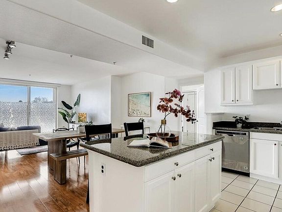 3rd image of 3740 Santa Rosalia Dr