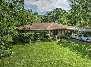 1724 Neal St, Navasota, TX 77868