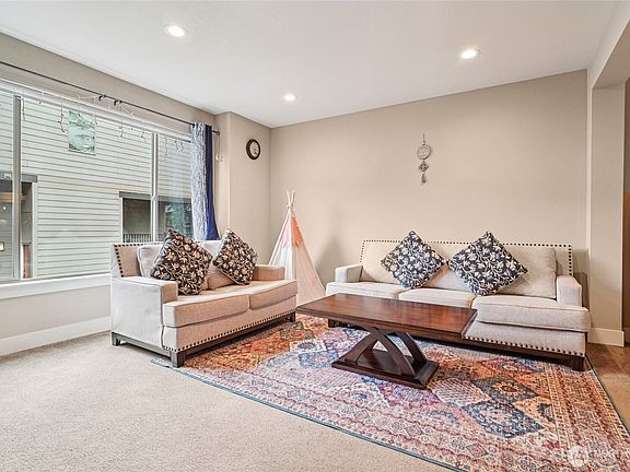 4th image of 301 S 47th Street #B