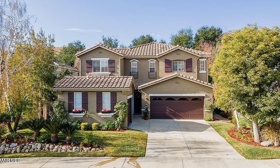 1st image of 431 Canyon Crest Dr