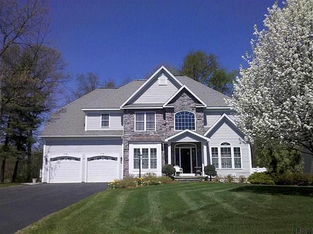 1st image of 2 Cathywood Ct