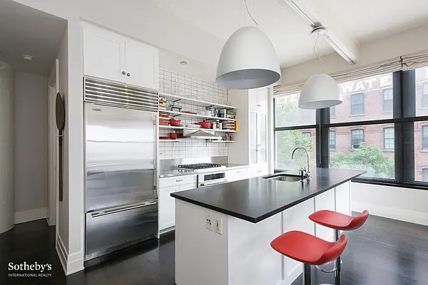 Sold by Sotheby's International Realty | media 20