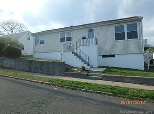 300 Harlem Ave, Bridgeport, CT 06606