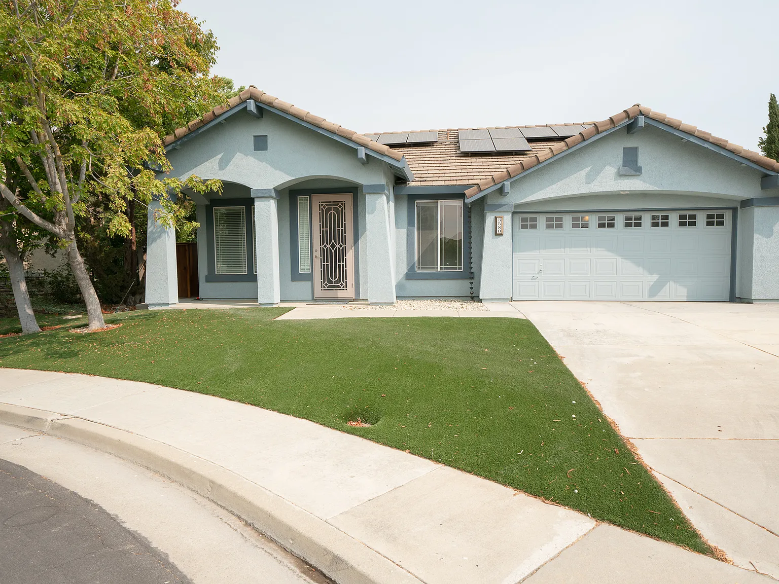4 bed, 1747 sqft, $2,695 — Photo 1