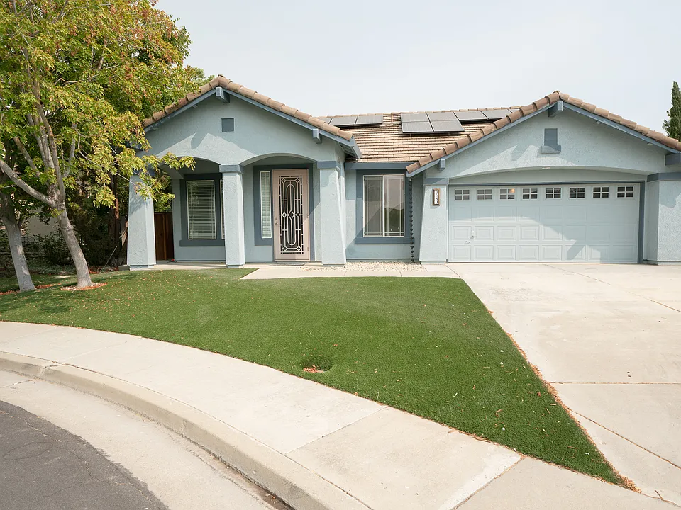 3580 Saint Lucia Pl