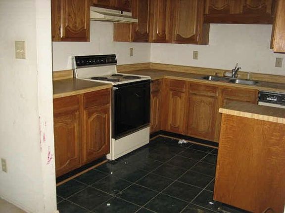 5th image of 2905 Blueberry Ct