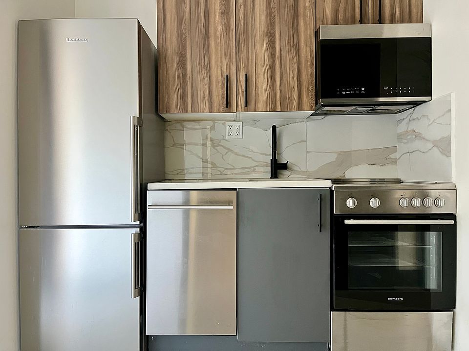 1st image of 1614 Harrison St APT 3