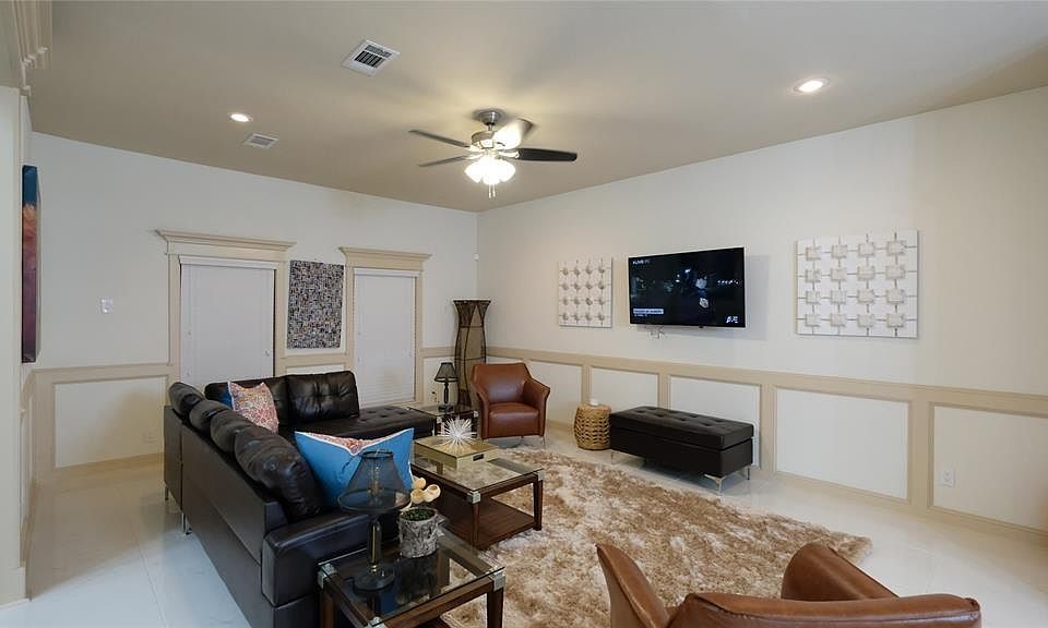 1st image of 610 N Eldridge Pkwy #5