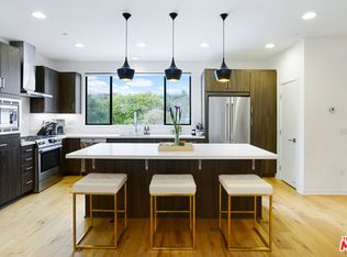 1431 Waterloo St, Los Angeles, CA 90026