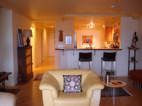 2nd image of 1011 5th Ave N APT 303