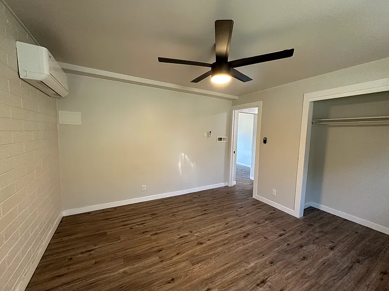 387 E Redondo Ave #387 — Photo 5