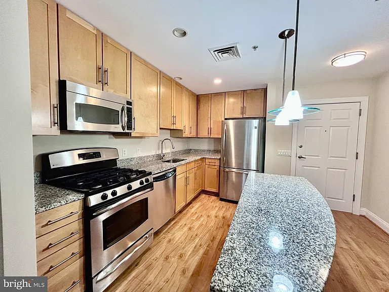 525 N Fayette St #117 — Photo 4