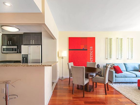 4th image of 313 W 119th St #3D